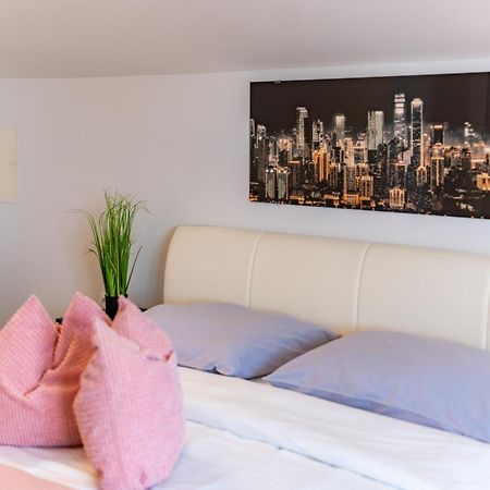 Apartman Petra S Pogledom Na More Banjol Ngoại thất bức ảnh